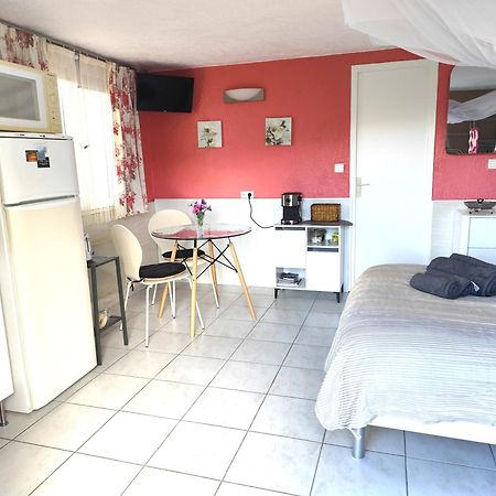 Studio le romantique à 20 kms de Nice Bendéjun Esterno foto