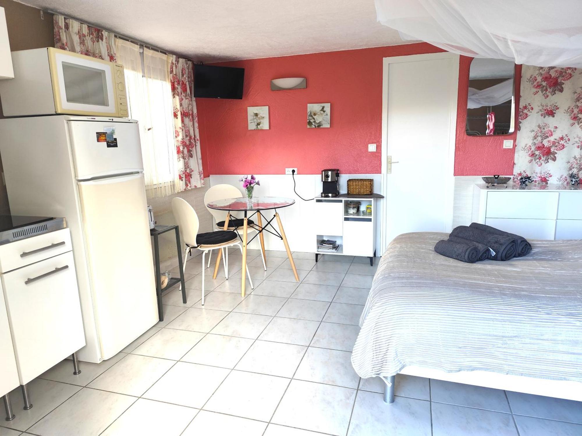 Studio le romantique à 20 kms de Nice Bendéjun Esterno foto
